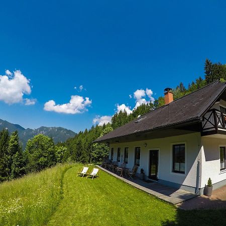 Karami Mountainhouse Bed and Breakfast Tržič Exteriör bild